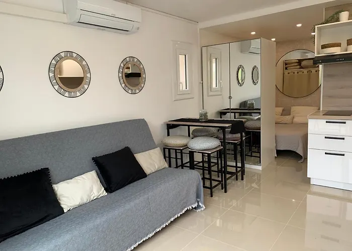 Joli Proche Apartment