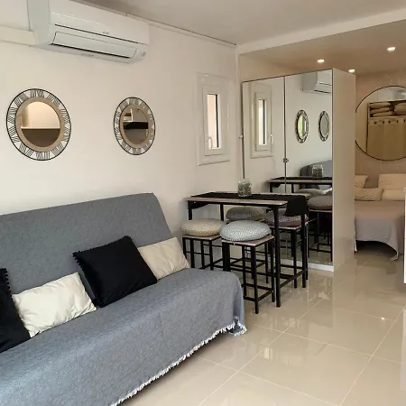 Joli Proche Apartment